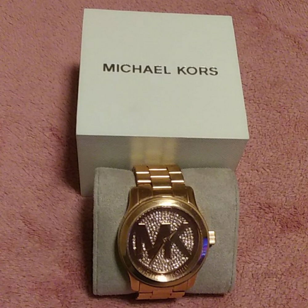 Michael Kors rose gold watch